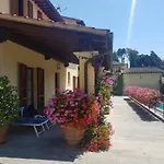Il Vigneto Лари