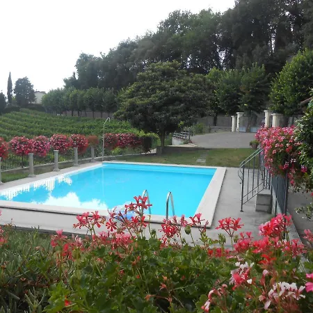 Il Vigneto Hotel apartamentowy Lari