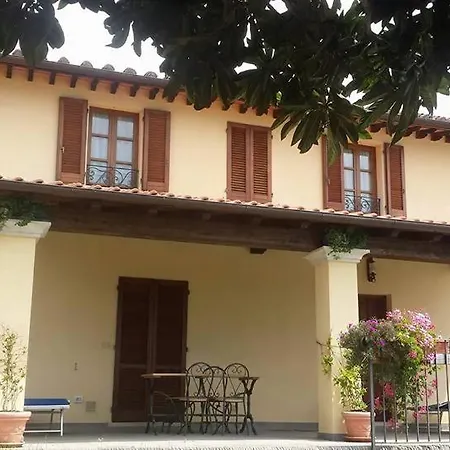 Il Vigneto Лари