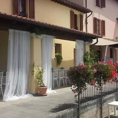 Il Vigneto * Lari